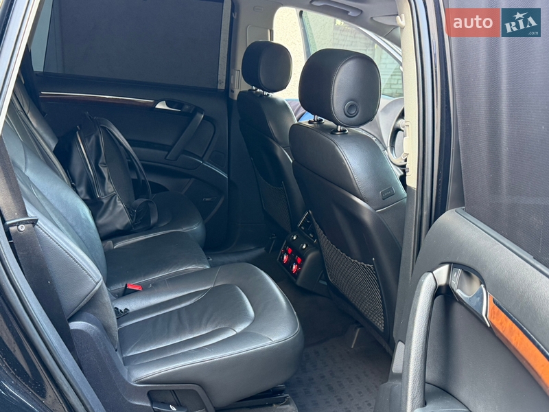 Позашляховик / Кросовер Audi Q7 2014 в Володимирі