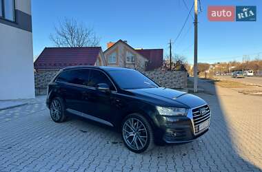 Внедорожник / Кроссовер Audi Q7 2016 в Ровно