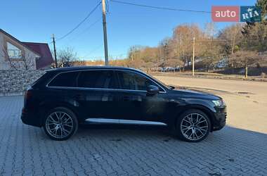 Внедорожник / Кроссовер Audi Q7 2016 в Ровно