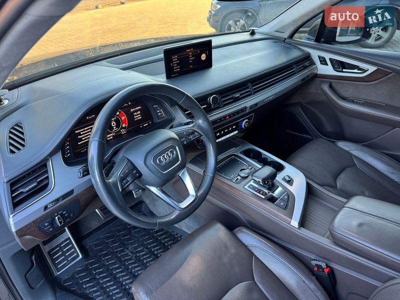 Внедорожник / Кроссовер Audi Q7 2016 в Ровно