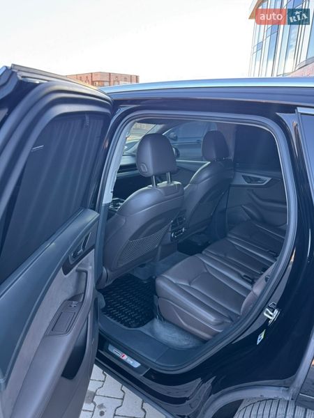 Внедорожник / Кроссовер Audi Q7 2016 в Ровно