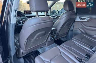 Внедорожник / Кроссовер Audi Q7 2016 в Ровно