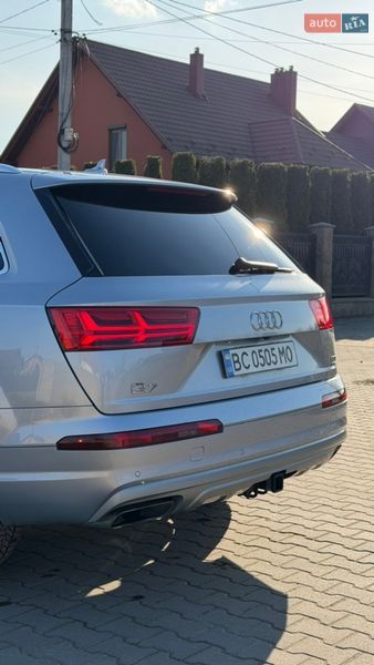 Внедорожник / Кроссовер Audi Q7 2018 в Мостиске