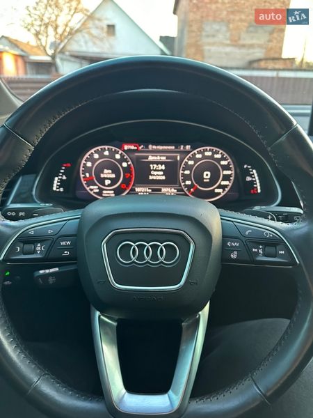 Внедорожник / Кроссовер Audi Q7 2018 в Мостиске