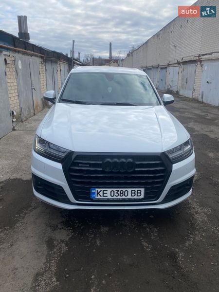 Внедорожник / Кроссовер Audi Q7 2017 в Днепре