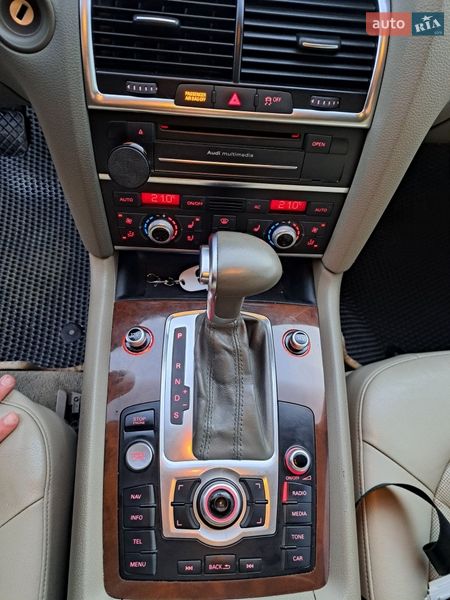 Внедорожник / Кроссовер Audi Q7 2012 в Тернополе