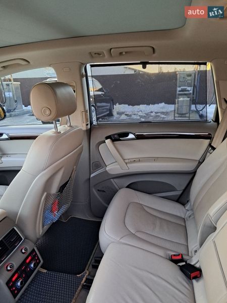 Внедорожник / Кроссовер Audi Q7 2012 в Тернополе