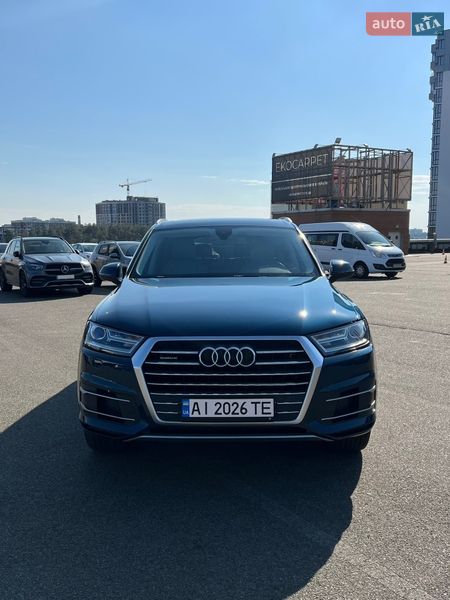 Внедорожник / Кроссовер Audi Q7 2019 в Киеве