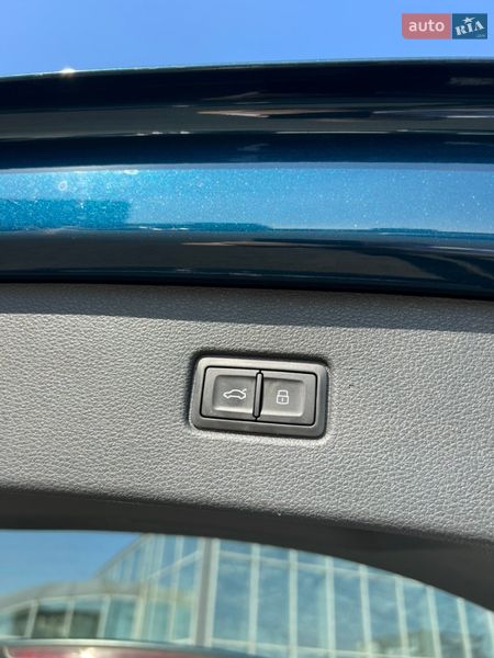 Внедорожник / Кроссовер Audi Q7 2019 в Киеве