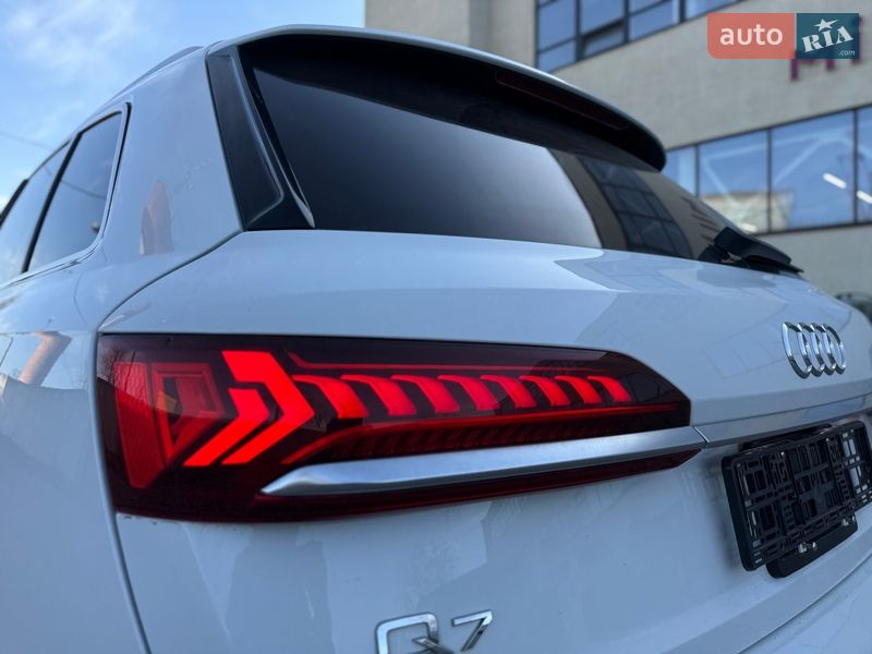Внедорожник / Кроссовер Audi Q7 2019 в Стрые