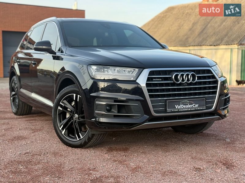 Внедорожник / Кроссовер Audi Q7 2017 в Луцке