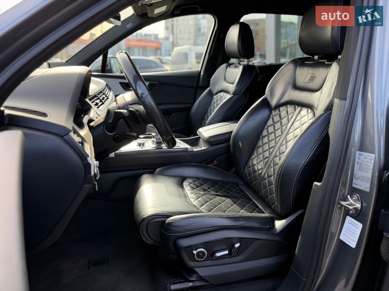 Внедорожник / Кроссовер Audi Q7 2016 в Хмельницком