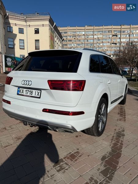 Позашляховик / Кросовер Audi Q7 2018 в Києві