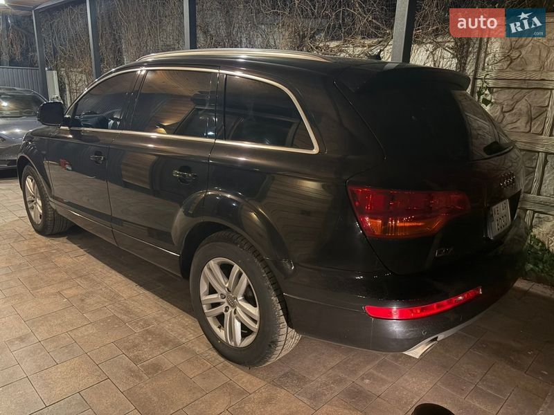 Позашляховик / Кросовер Audi Q7 2007 в Кам'янському