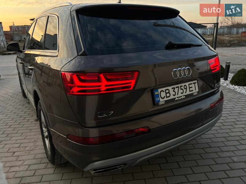 Внедорожник / Кроссовер Audi Q7 2017 в Львове