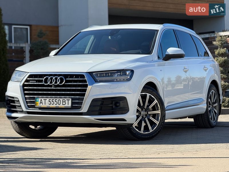 Внедорожник / Кроссовер Audi Q7 2015 в Стрые