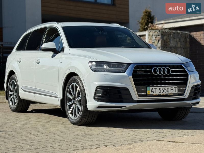 Внедорожник / Кроссовер Audi Q7 2015 в Стрые