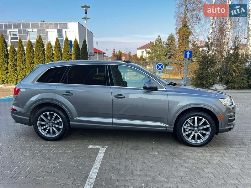 Позашляховик / Кросовер Audi Q7 2018 в Києві