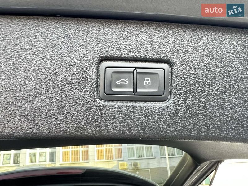 Позашляховик / Кросовер Audi Q7 2018 в Києві