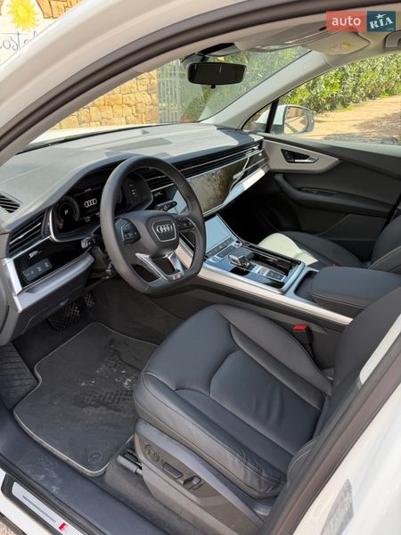 Позашляховик / Кросовер Audi Q7 2025 в Дніпрі