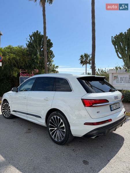 Позашляховик / Кросовер Audi Q7 2025 в Дніпрі