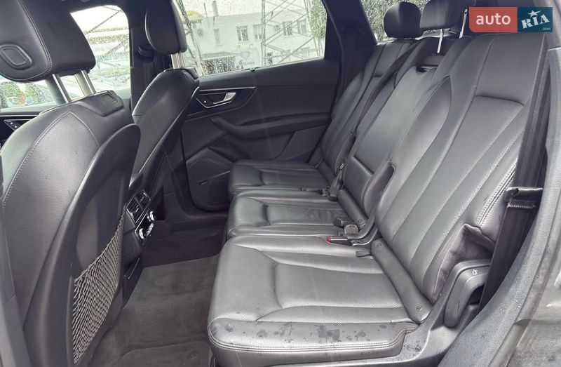 Внедорожник / Кроссовер Audi Q7 2017 в Виннице