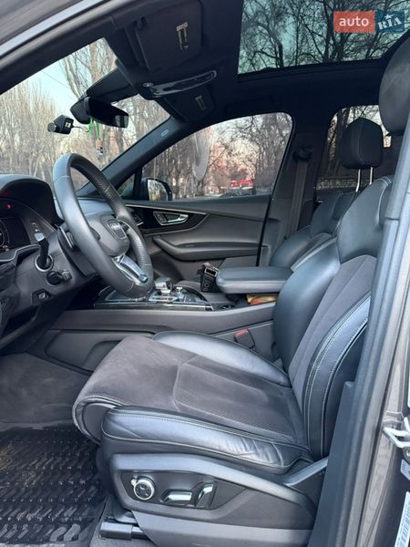 Внедорожник / Кроссовер Audi Q7 2018 в Днепре