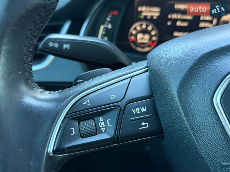 Внедорожник / Кроссовер Audi Q7 2017 в Стрые