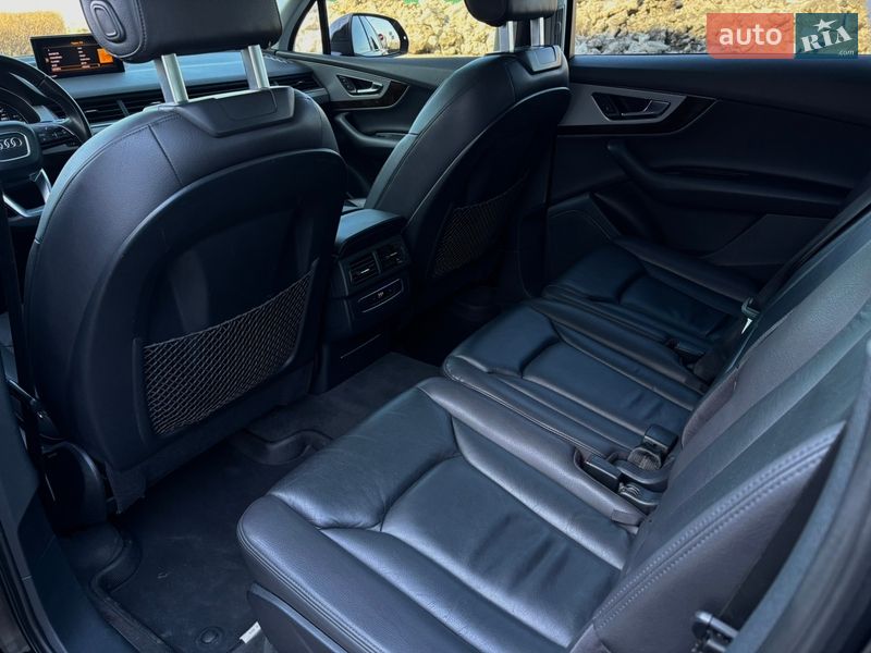 Внедорожник / Кроссовер Audi Q7 2017 в Киеве