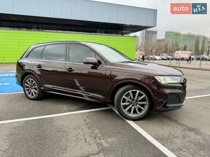 Внедорожник / Кроссовер Audi Q7 2022 в Киеве