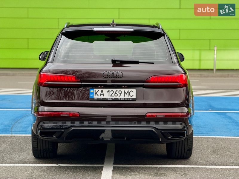Внедорожник / Кроссовер Audi Q7 2022 в Киеве