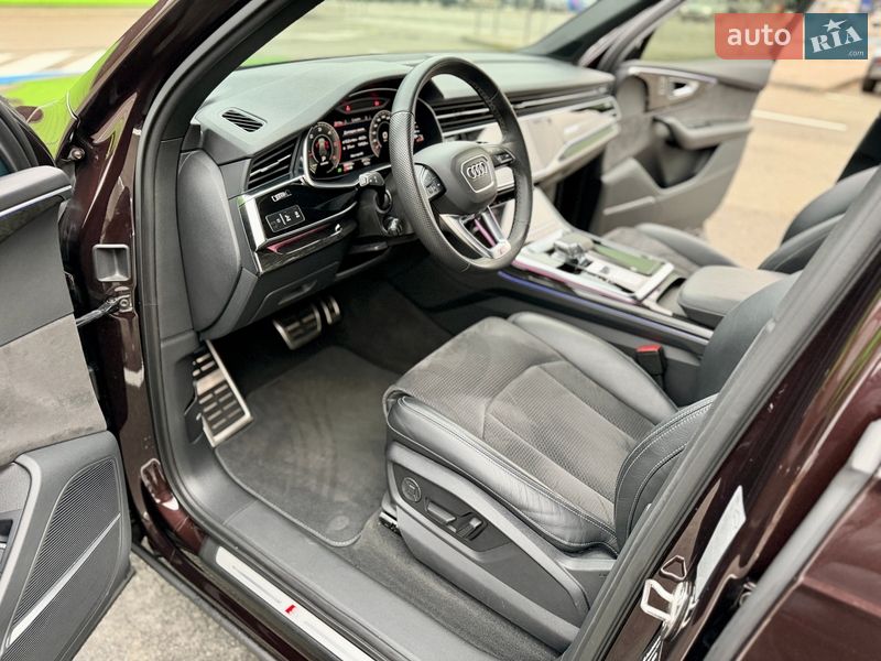 Внедорожник / Кроссовер Audi Q7 2022 в Киеве