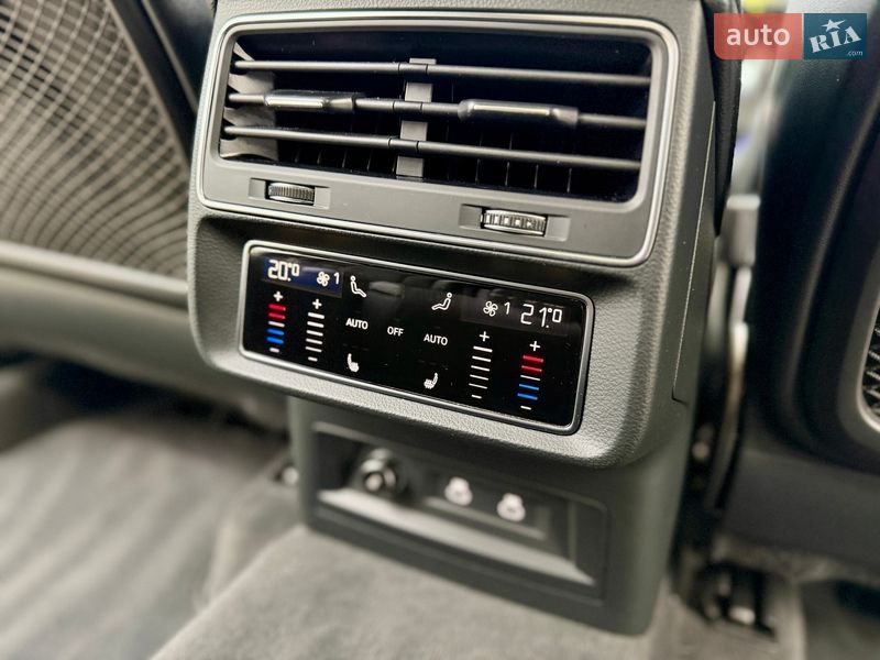 Внедорожник / Кроссовер Audi Q7 2022 в Киеве