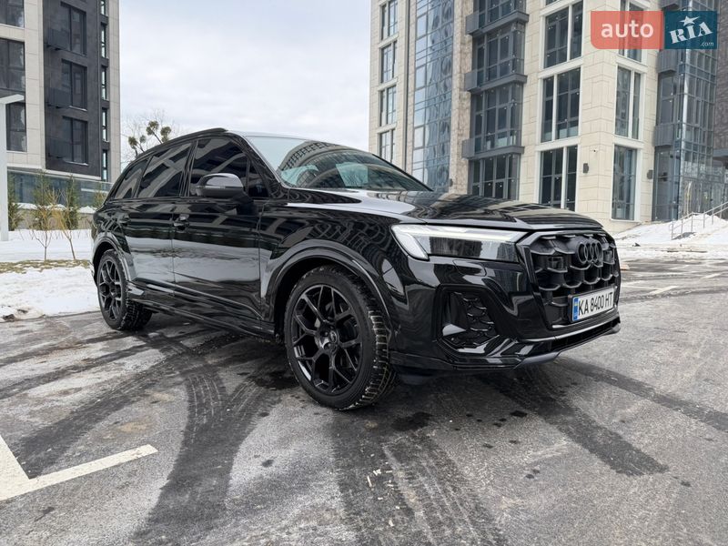 Внедорожник / Кроссовер Audi Q7 2024 в Киеве