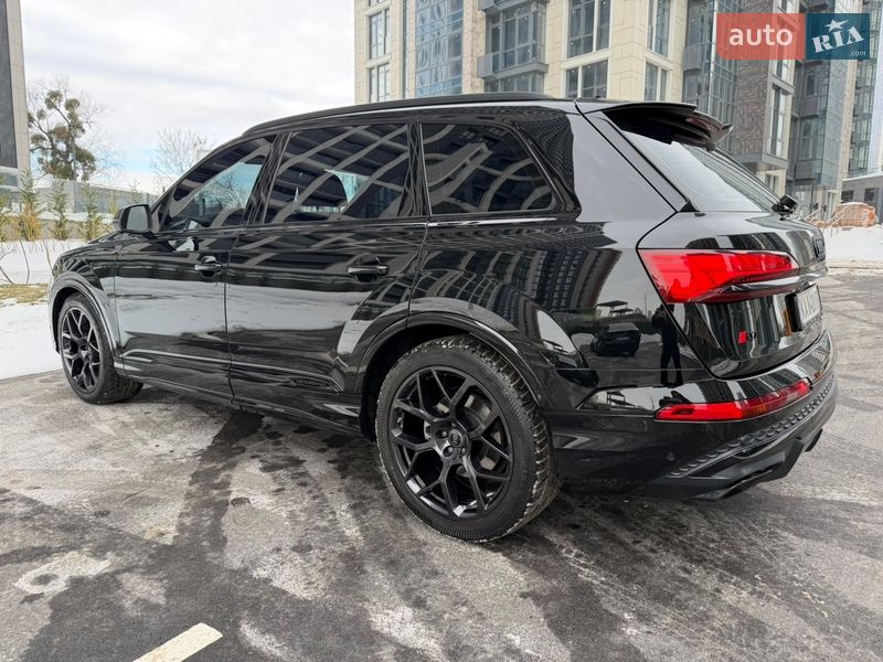 Внедорожник / Кроссовер Audi Q7 2024 в Киеве