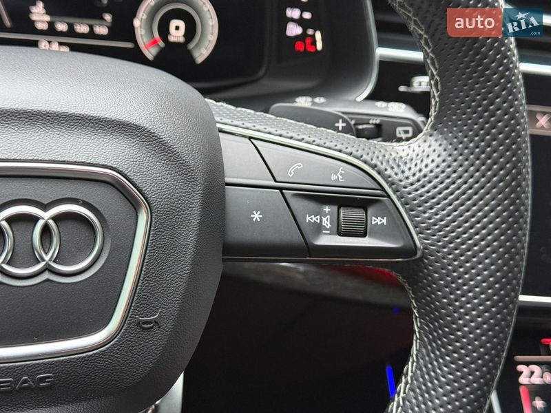 Внедорожник / Кроссовер Audi Q7 2020 в Киеве