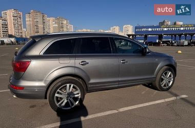 Позашляховик / Кросовер Audi Q7 2011 в Києві