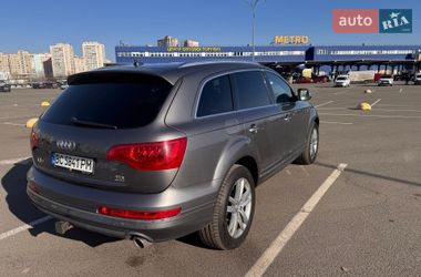Позашляховик / Кросовер Audi Q7 2011 в Києві