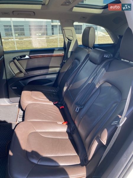 Позашляховик / Кросовер Audi Q7 2014 в Борисполі