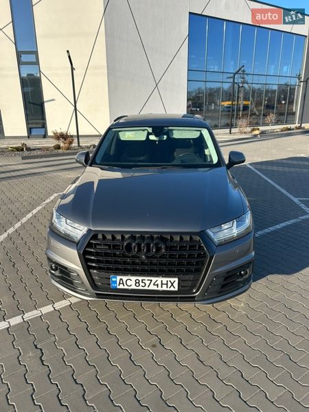 Внедорожник / Кроссовер Audi Q7 2015 в Луцке