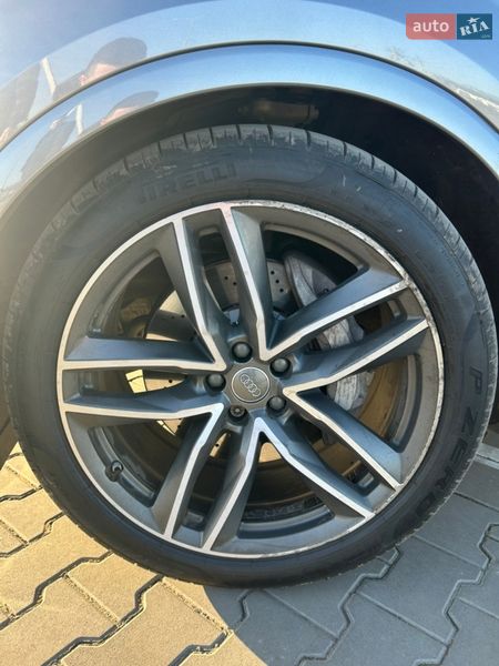 Внедорожник / Кроссовер Audi Q7 2015 в Луцке
