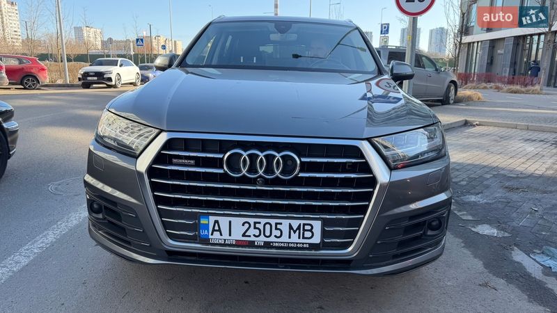 Позашляховик / Кросовер Audi Q7 2016 в Києві