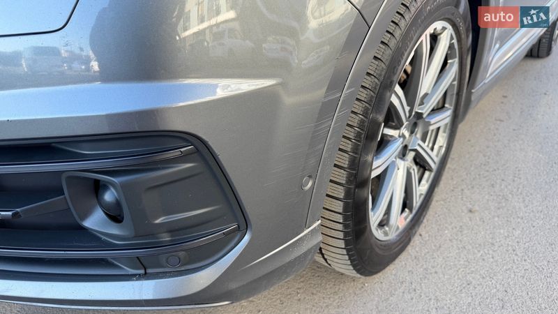 Позашляховик / Кросовер Audi Q7 2016 в Києві
