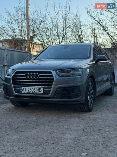 Позашляховик / Кросовер Audi Q7 2016 в Києві