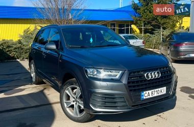 Позашляховик / Кросовер Audi Q7 2016 в Умані