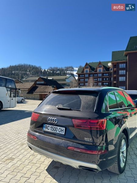 Позашляховик / Кросовер Audi Q7 2018 в Новояворівську