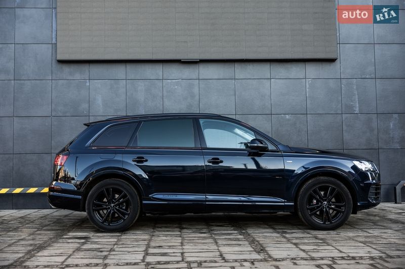 Внедорожник / Кроссовер Audi Q7 2016 в Житомире