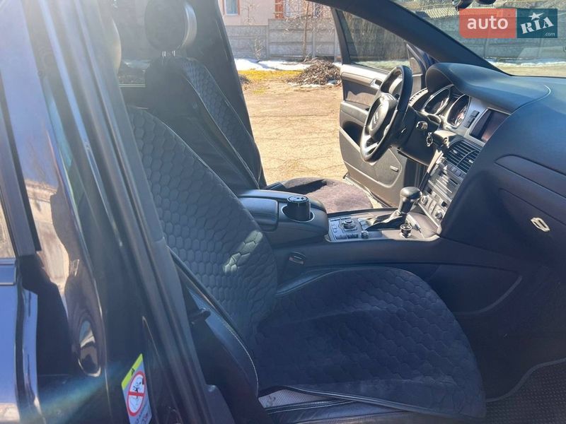 Позашляховик / Кросовер Audi Q7 2011 в Жашківу
