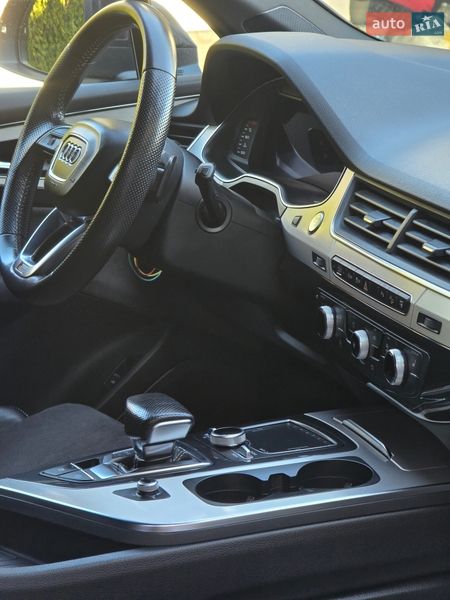 Внедорожник / Кроссовер Audi Q7 2016 в Киеве