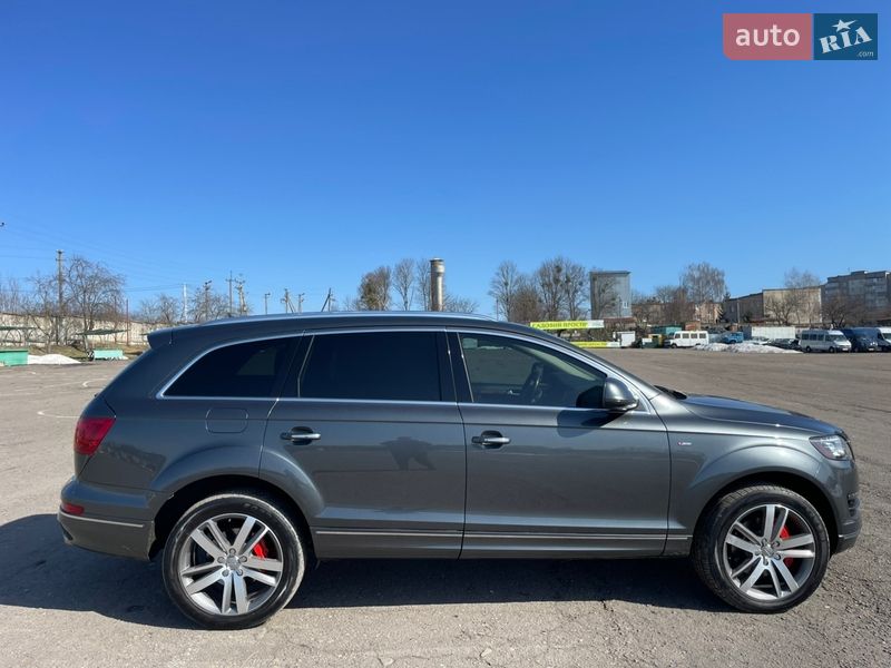 Внедорожник / Кроссовер Audi Q7 2015 в Ровно